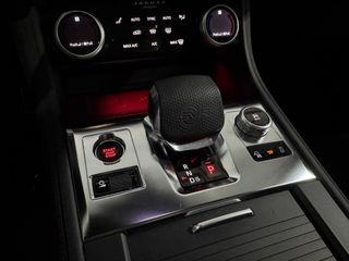 Jaguar F-Pace 5.0 V8 SVR AWD Auto