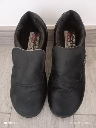Zapatos de trabajo Cofra negros con puntera mujer