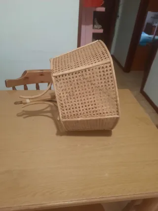 Lampadario in rattan esagonale