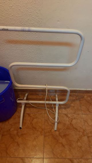 Secador de ropa Ufesa blanco