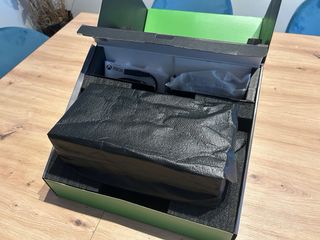 Xbox Series X 1TB como nueva