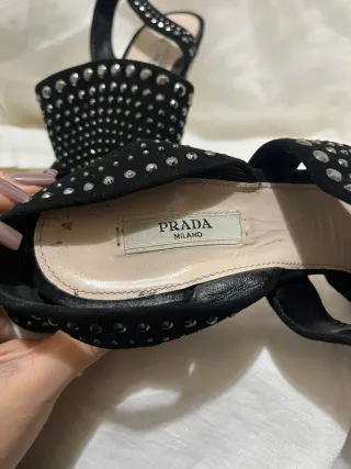 Sandali Prada Nere con Strass e Fiocco38
