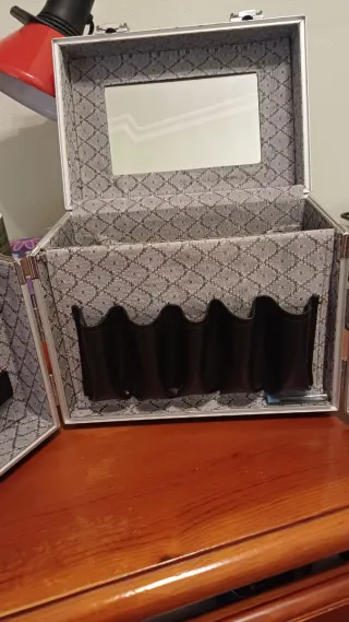 Maletín aluminio maquillaje