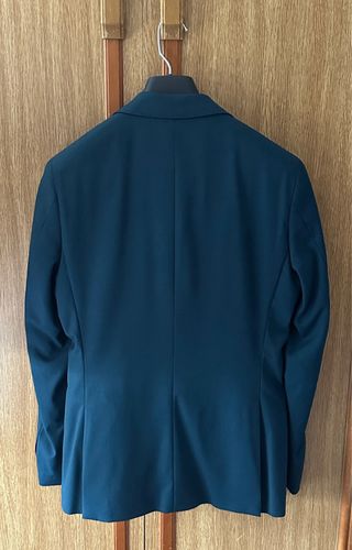 Traje slim hombre verdoso