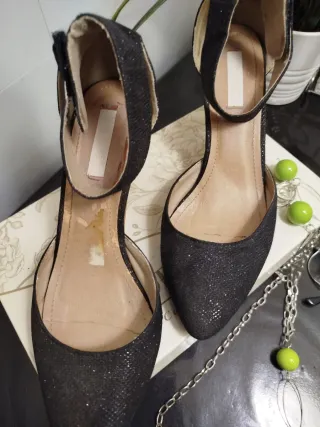 Zapatos de fiesta negros