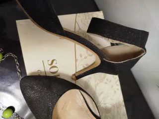 Zapatos de fiesta negros