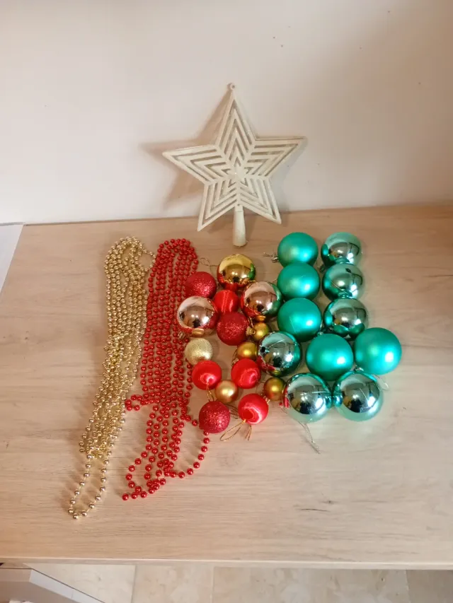 Set decorazioni per albero di Natale: sfere e stelle