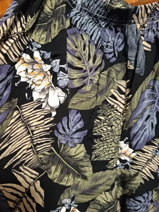 Pantalones Shein Estampados Hojas Talla L