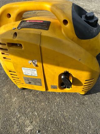 Generador Eléctrico Amarillo