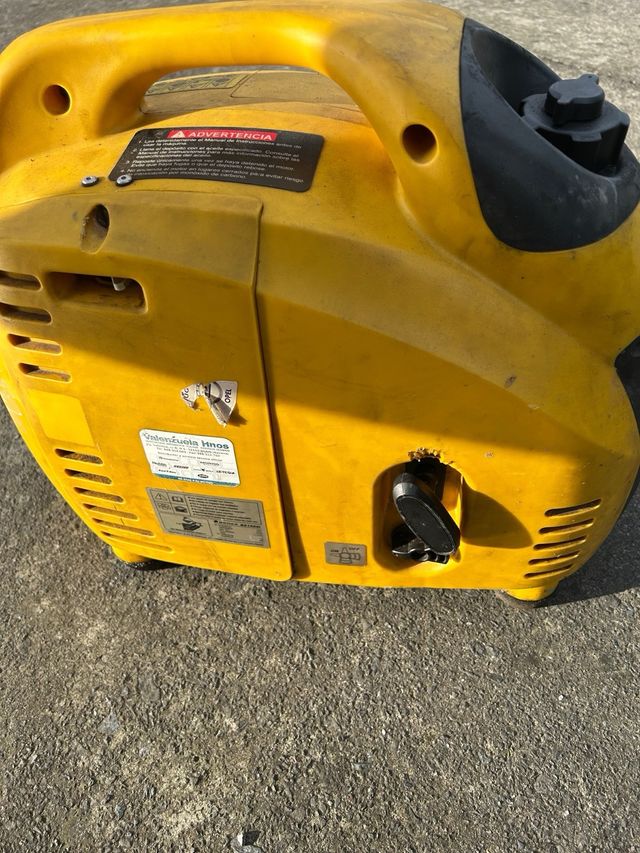 Generador Eléctrico Amarillo