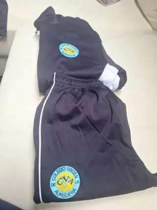 Chándal CVA original nuevos.c/u 30€conjunto.