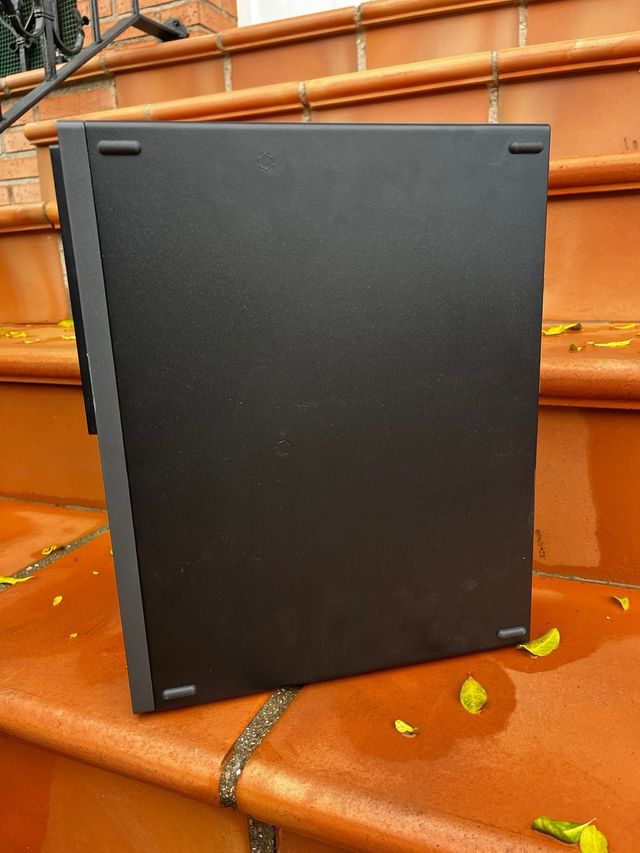 Lenovo ThinkCentre M720S i5-9400