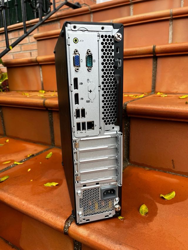 Lenovo ThinkCentre M720S i5-9400