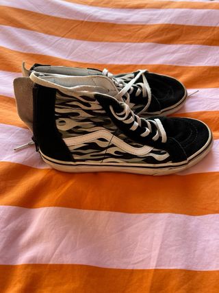 Zapatillas Vans Sk8-Hi Llamas
