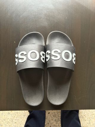 Chanclas BOSS negras para hombres