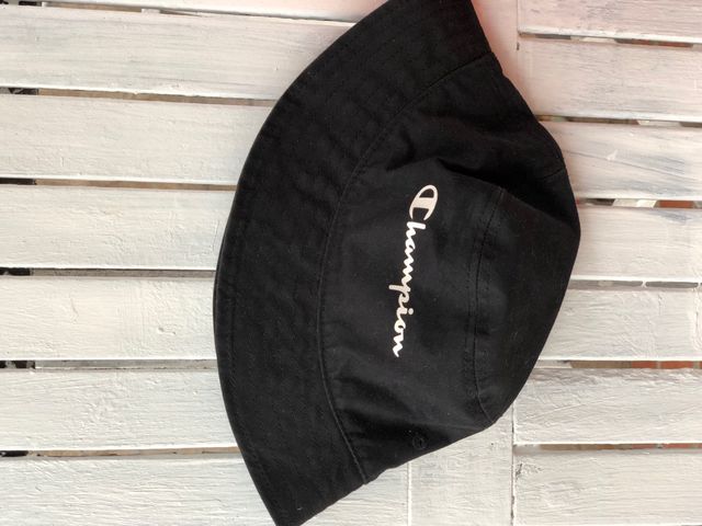 Gorra Bucket Champion Negra