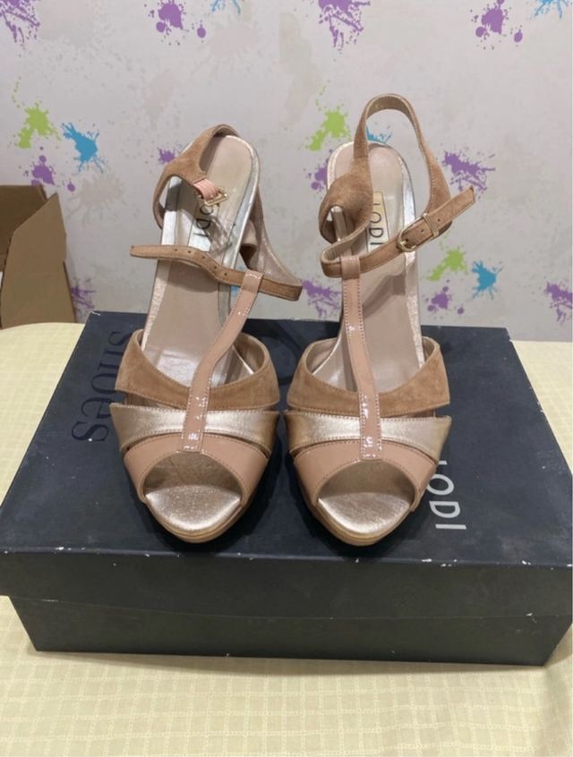 Tacchi Beige e Oro Donna
