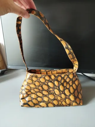 Bolso de mano estampado piel