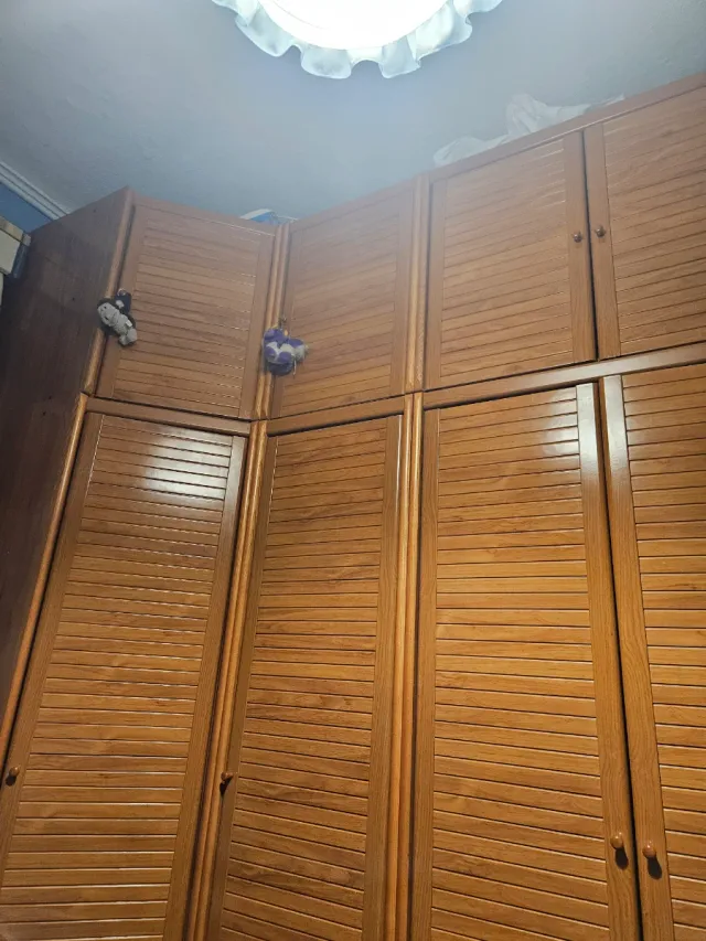 Armarios dormitorio madera, retirada interesado