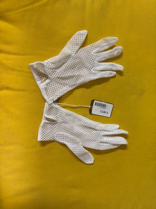 Guantes de niña blancos