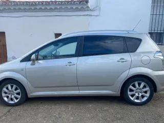 Toyota Verso 2006