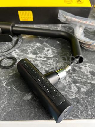 Grifo cocina extraíble Inox giratorio 360° negro