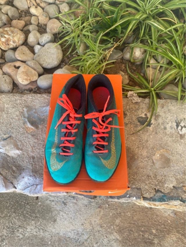 Scarpe da calcio Nike per bambini taglia X