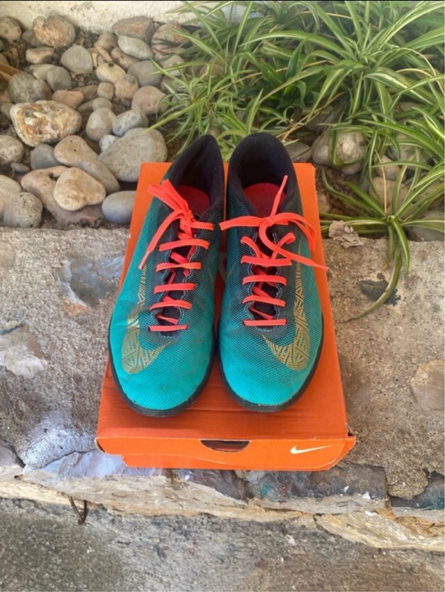 Scarpe da calcio Nike per bambini taglia X