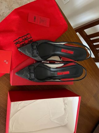 Zapatos Carolina Herrera Talla 39 . Azul marino.