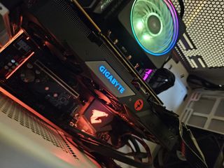 PC Ryzen 2700X · RTX 2080 · 32GB RAM · SSD 500GB