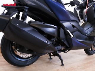 YAMAHA X-MAX 400 ABS