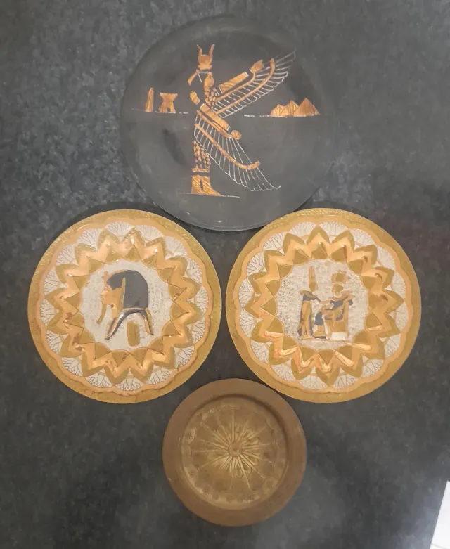 Set 4 piatti rame e ottone decorazioni egizie
