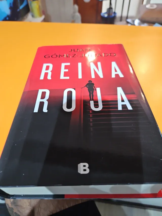 Reina Roja / Red Queen (LA TRILOGÍA REINA ROJA)...