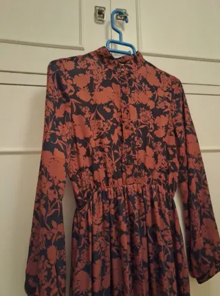 Vestido Poète estampado teja y negro