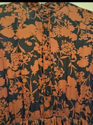 Vestido Poète estampado teja y negro