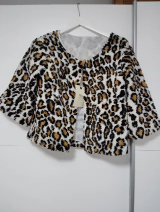 Abrigo pelo sintético leopardo nuevo