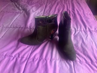 Botines ante y charol negros talla 41