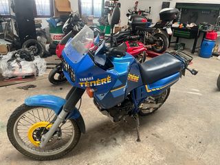 Yamaha Ténéré 600 Azul