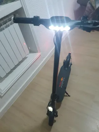 Patinete Eléctrico Red Bull Racing