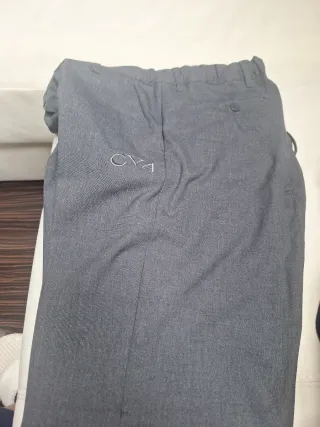 Pantalones grises CVA