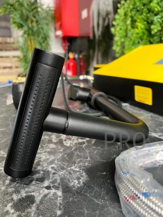 Grifo cocina extraíble Inox giratorio 360° negro