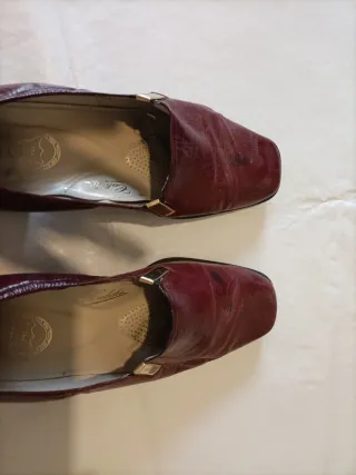 Zapatos de piel marrón tacón cuadrado