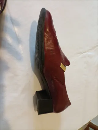 Zapatos de piel marrón tacón cuadrado