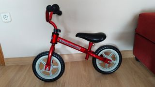 Bicicleta sin pedales Chicco Red Bullet roja