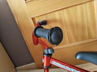 Bicicleta sin pedales Chicco Red Bullet roja