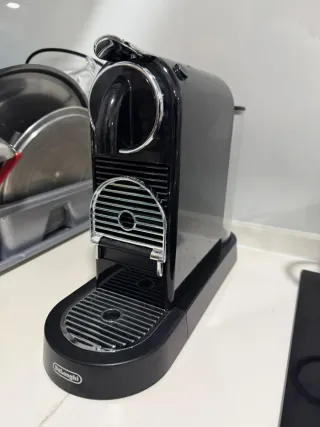 Cafetera Nespresso U CitiZ DeLonghi Negra