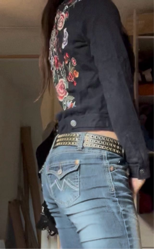 Chaqueta vaquera bordada multicolor