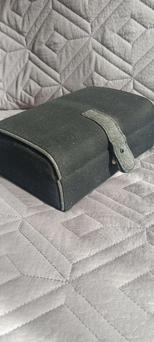 Cofanetto porta gioielli con specchietto