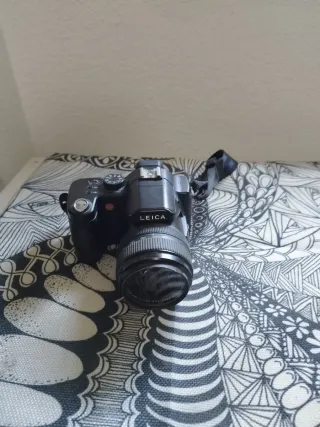 Cámara Leica V-Lux 1 + Accesorios