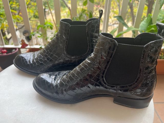 Botines charol negro Gino Rossi T.38